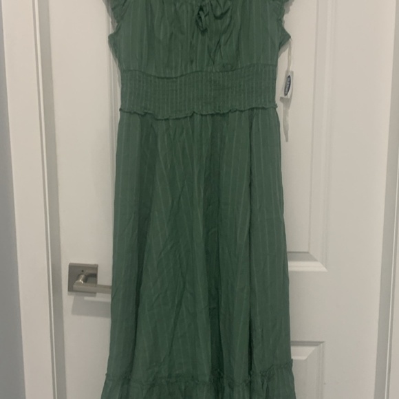 Old navy dress - Picture 1 of 4